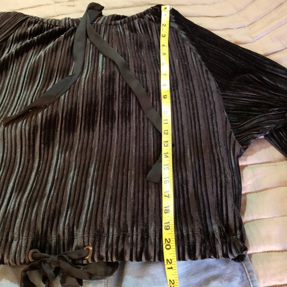 - Rachel Roy textured velour hoodie size medium - Picture 12 of 12